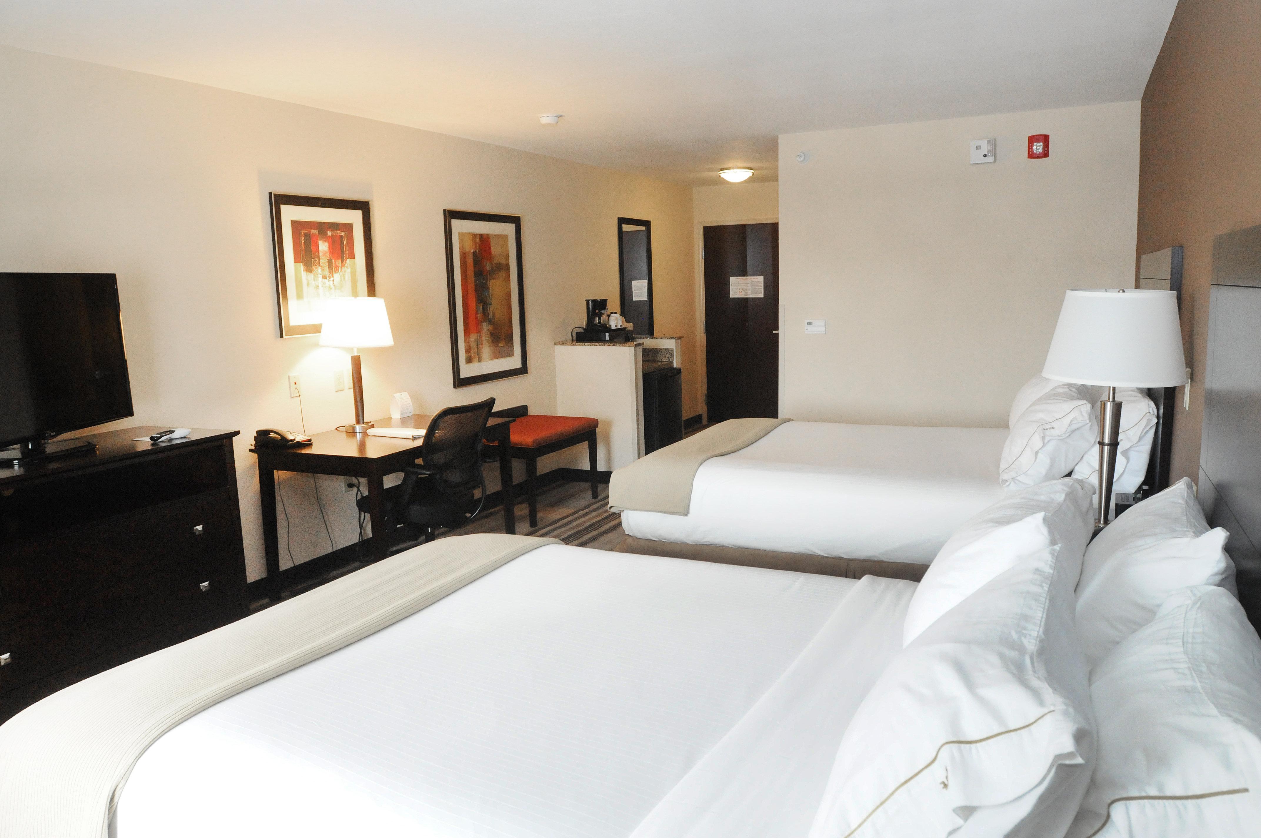 Express & By Ihg Hotel 2*