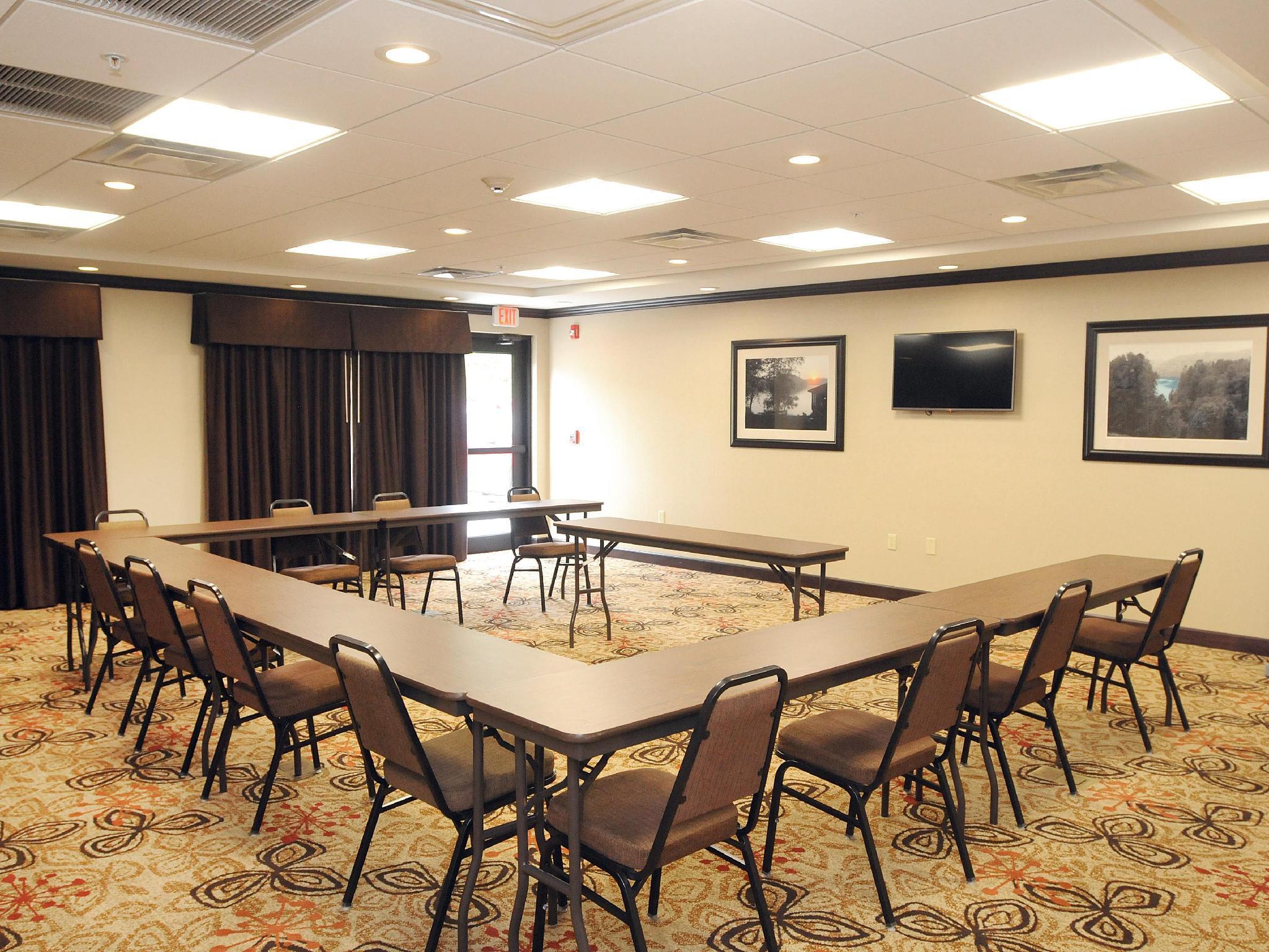 Express & By Ihg Cambridge
