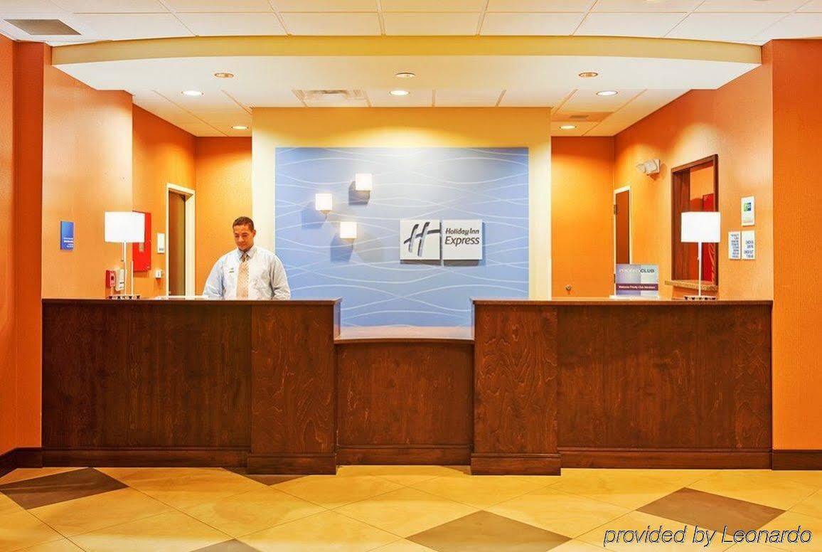 Express & By Ihg 2*